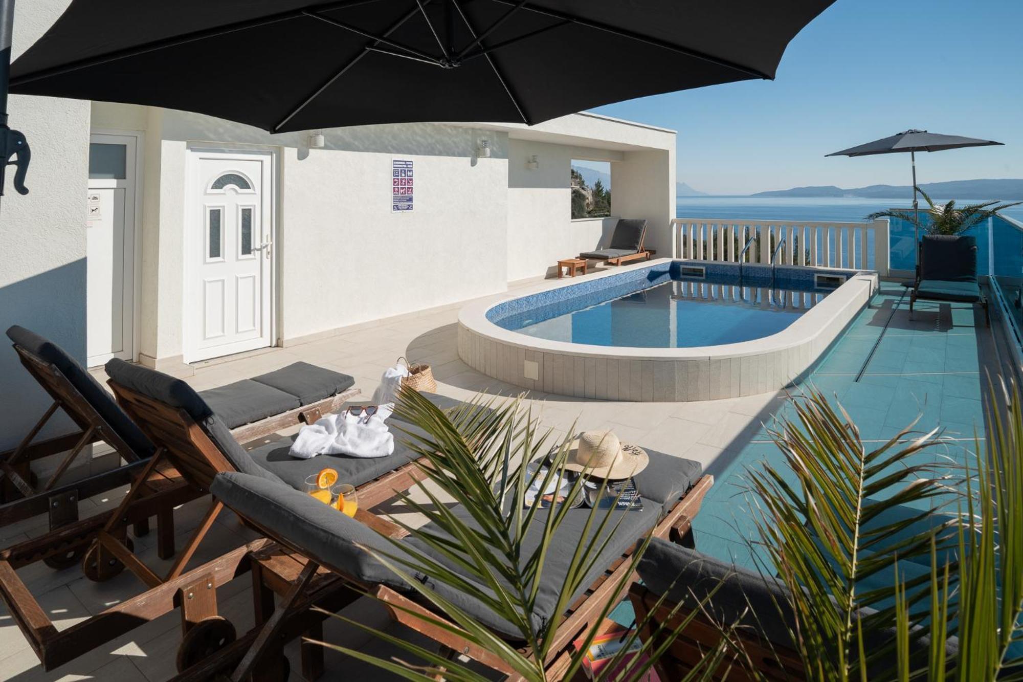 Sunny Hill Apartments With Rooftop Pool Селіна Екстер'єр фото