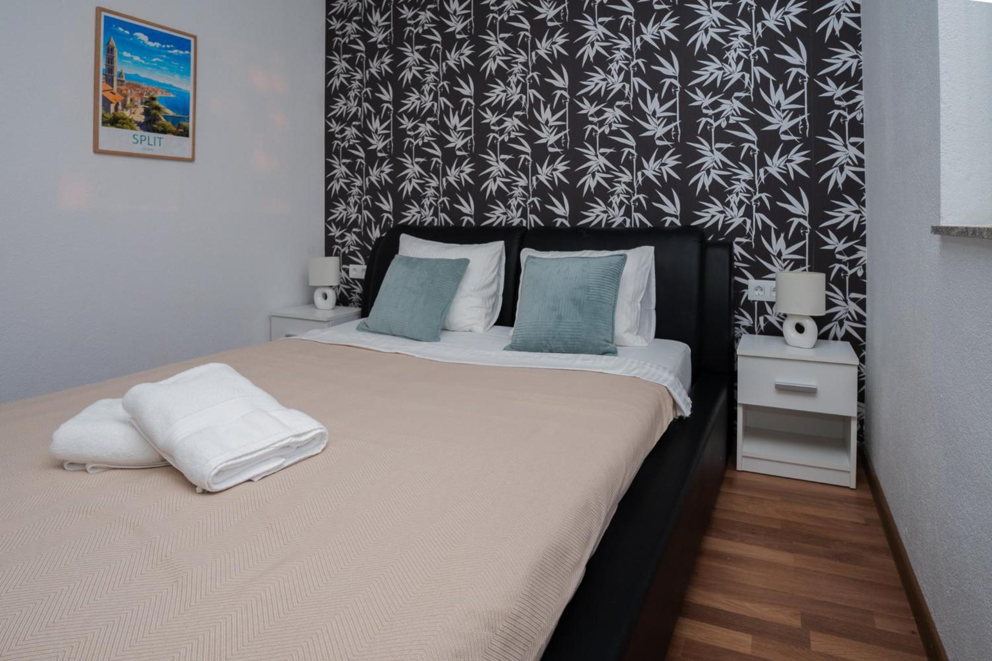 Sunny Hill Apartments With Rooftop Pool Селіна Екстер'єр фото