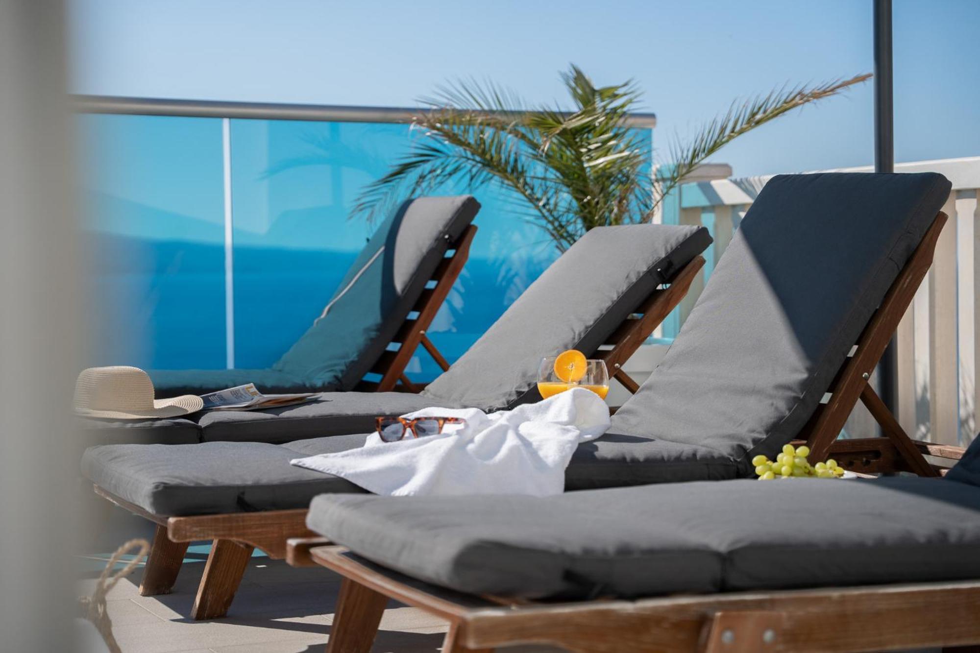 Sunny Hill Apartments With Rooftop Pool Селіна Екстер'єр фото