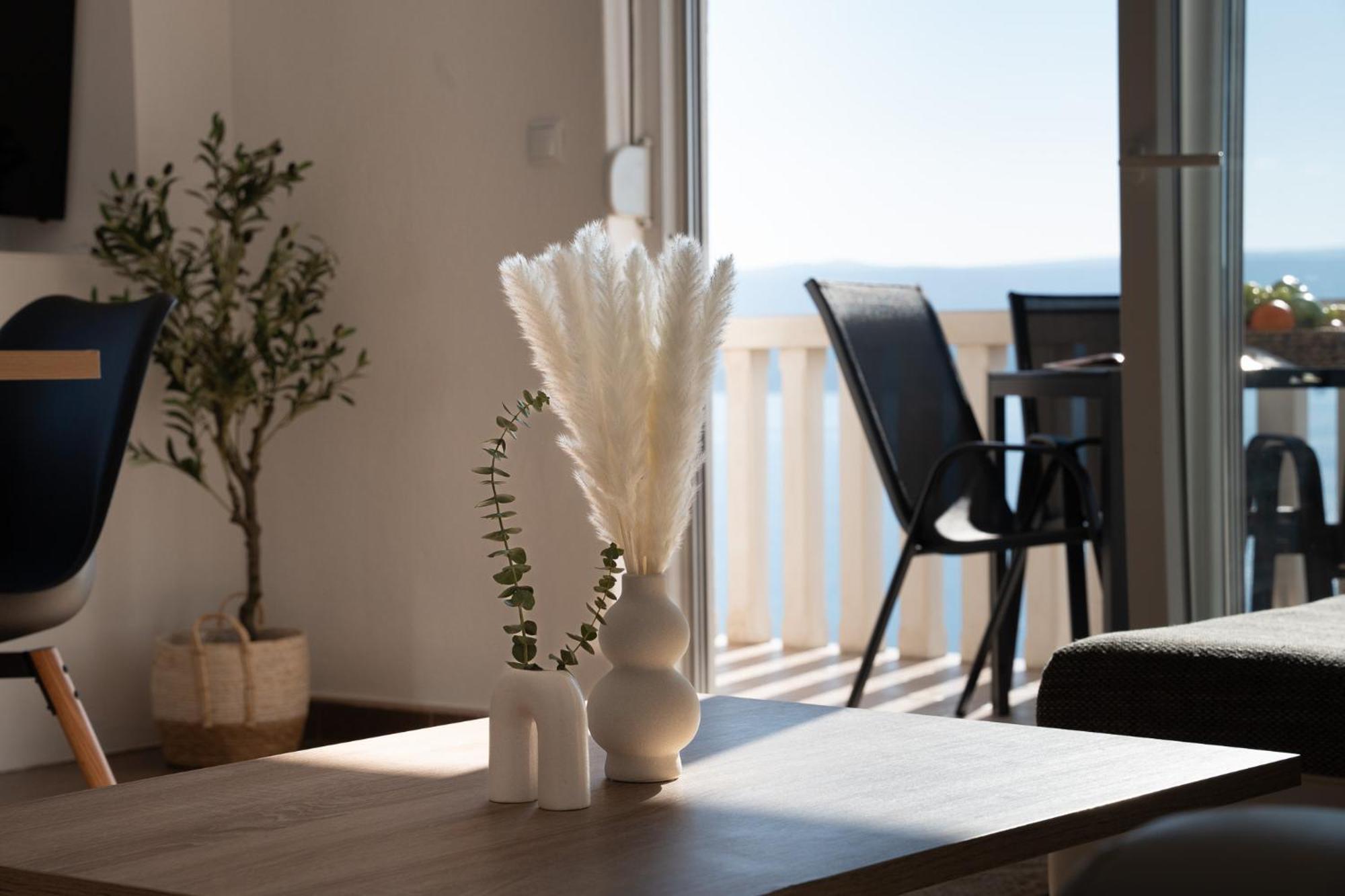 Sunny Hill Apartments With Rooftop Pool Селіна Екстер'єр фото