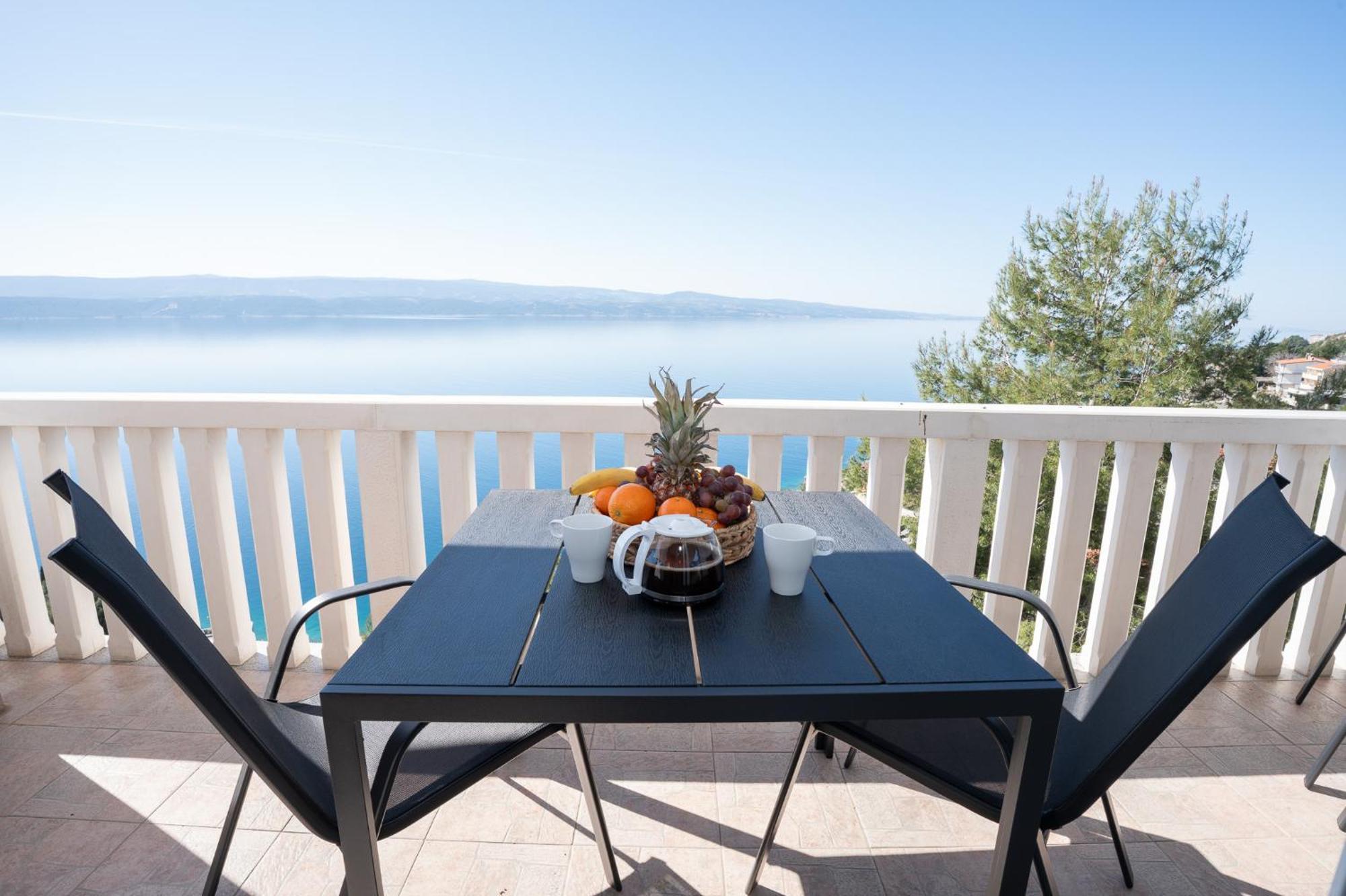 Sunny Hill Apartments With Rooftop Pool Селіна Екстер'єр фото
